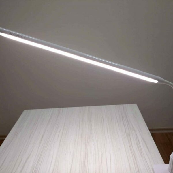 מנורת לד שולחנית